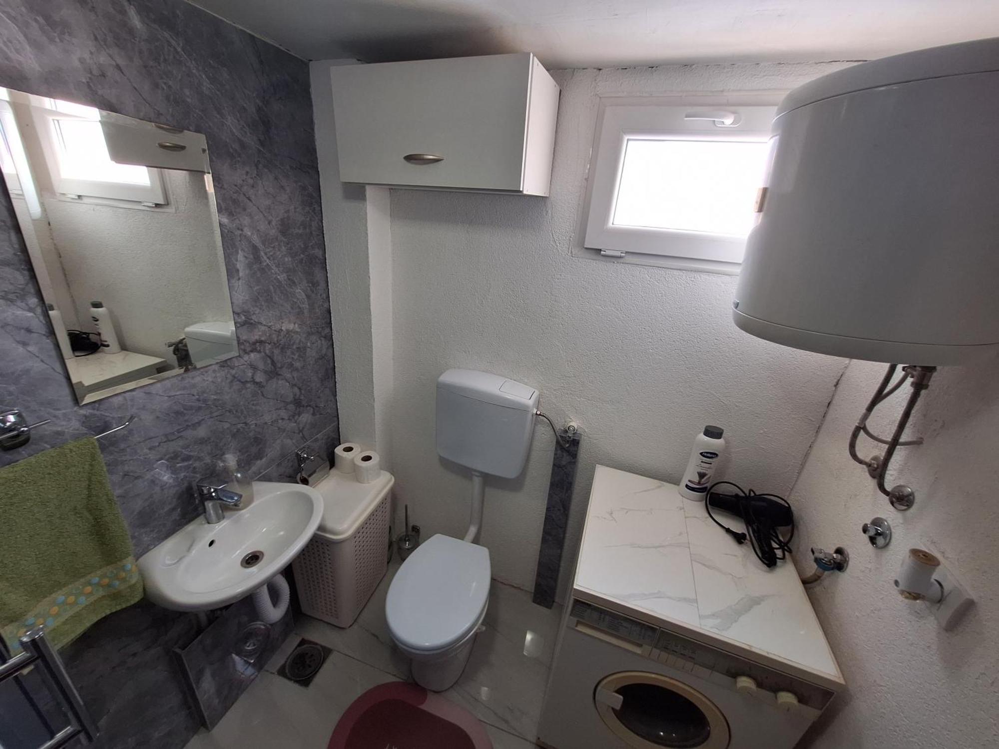 Fly & Stay Apartments Лакташи Экстерьер фото