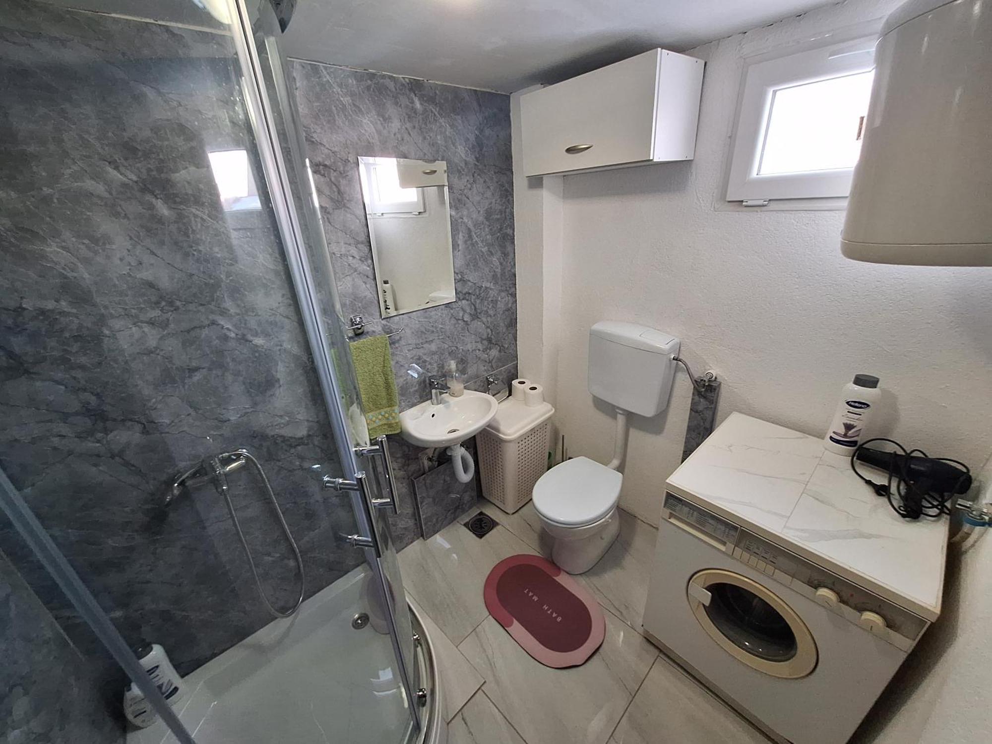 Fly & Stay Apartments Лакташи Экстерьер фото