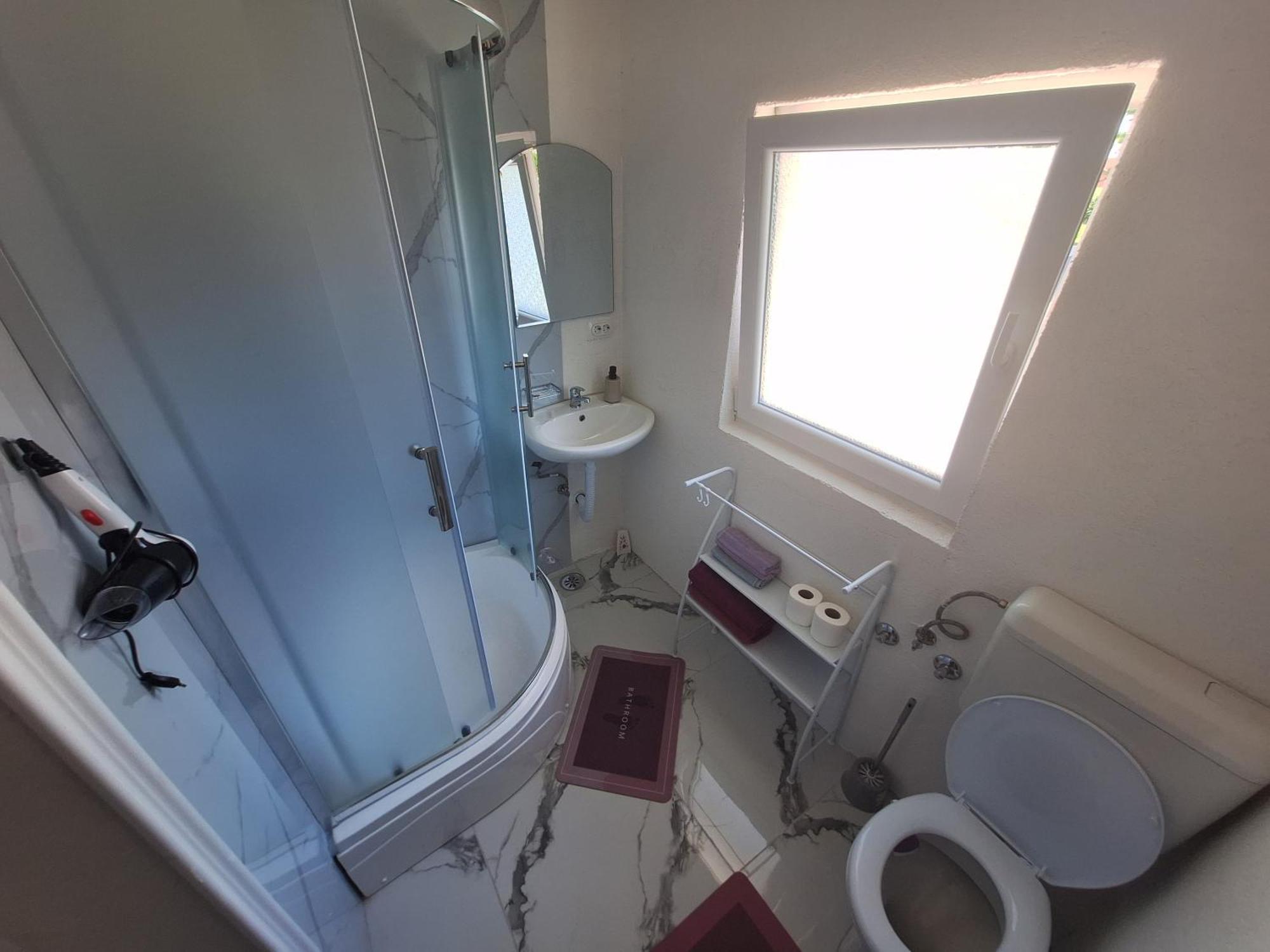 Fly & Stay Apartments Лакташи Экстерьер фото